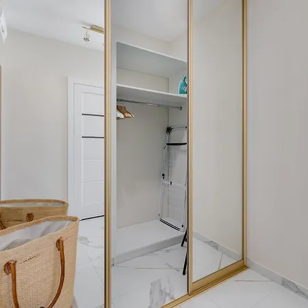 Ts Gold New Town Apartment & Free Private Parking Stettin Exterior foto