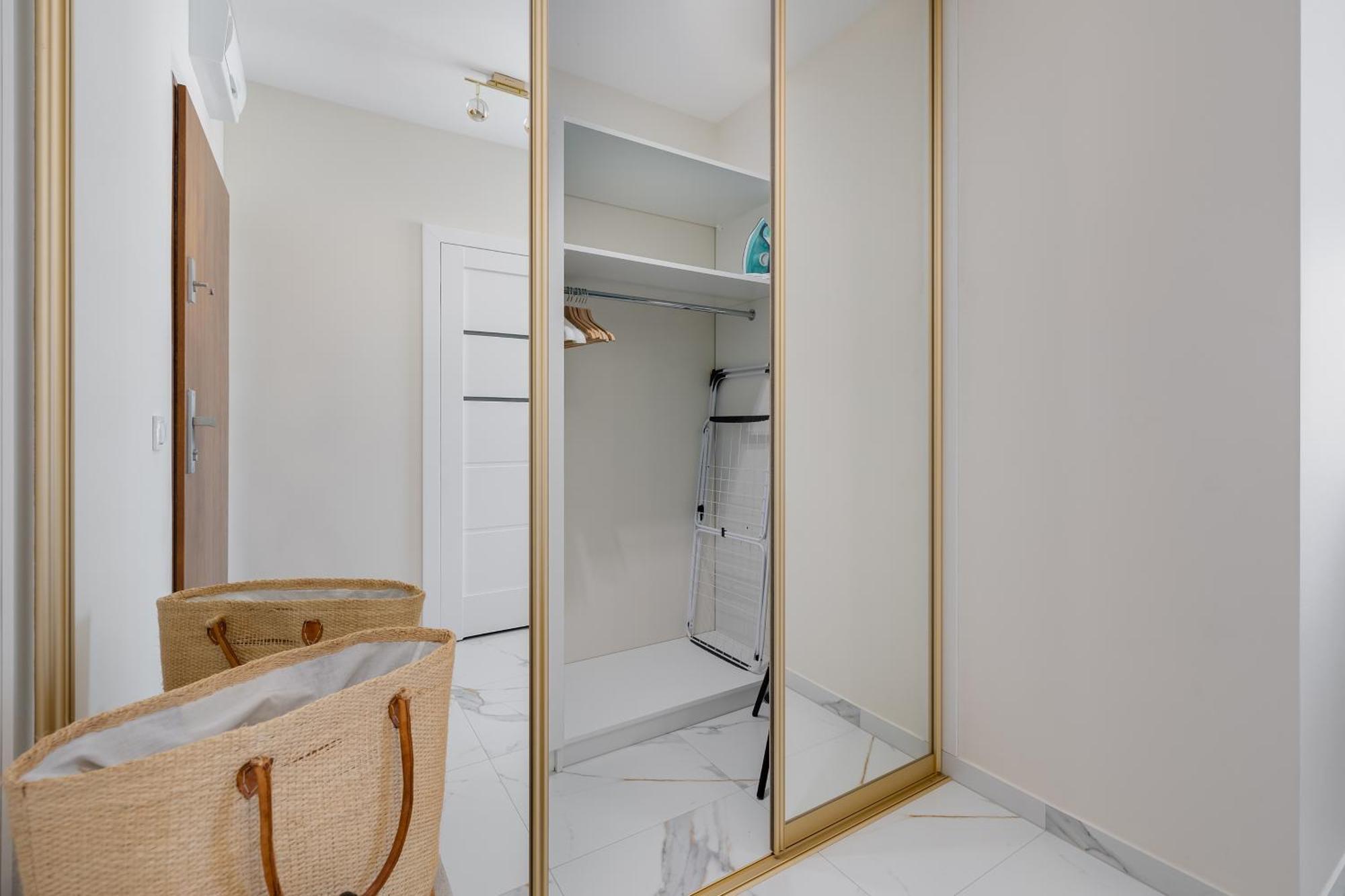 Apartmán Ts Gold New Town & Free Private Parking